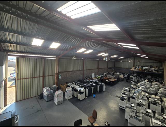 360M² WAREHOUSE FOR SALE IN ANDERBOLT